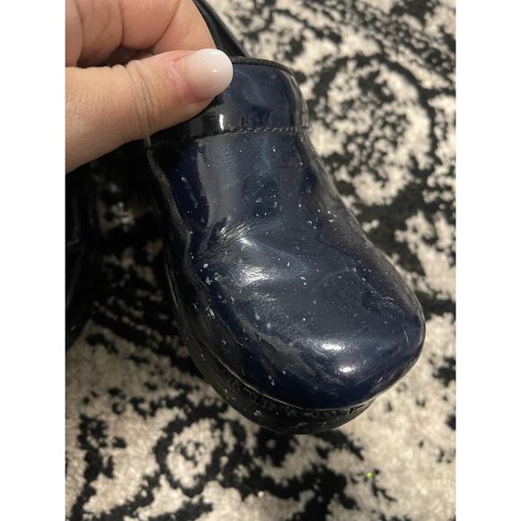 Dansko Blue Patent Clogs Women's Size 36 - Picture 3 of 8